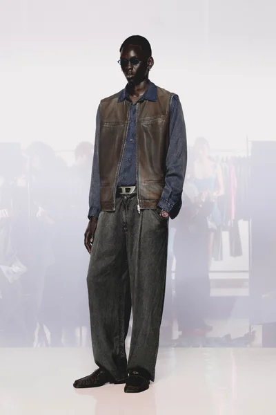 Look 2